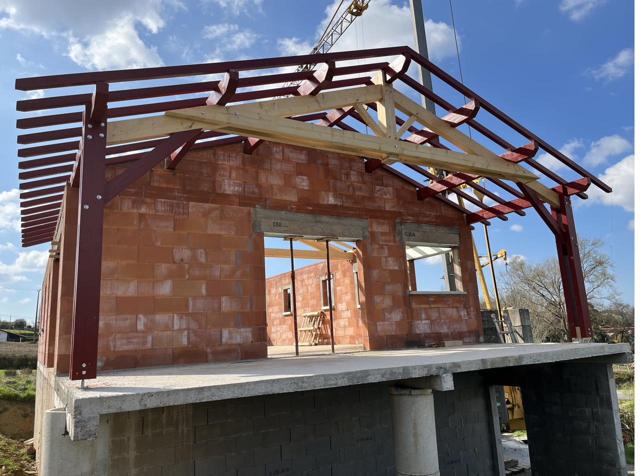 Structure de charpente en bois, Urcuit