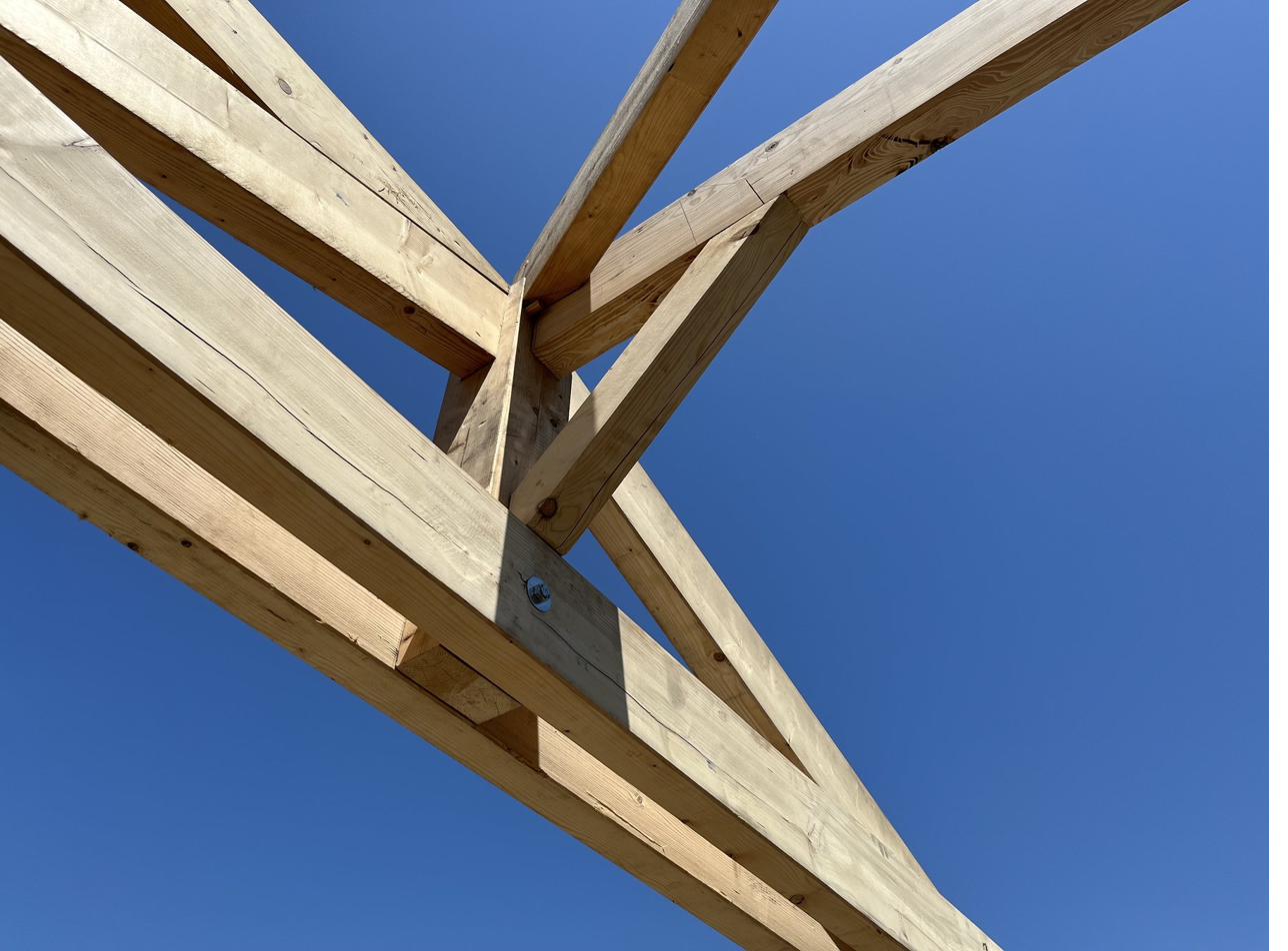 Charpente traditionnelle en bois massif, Urt